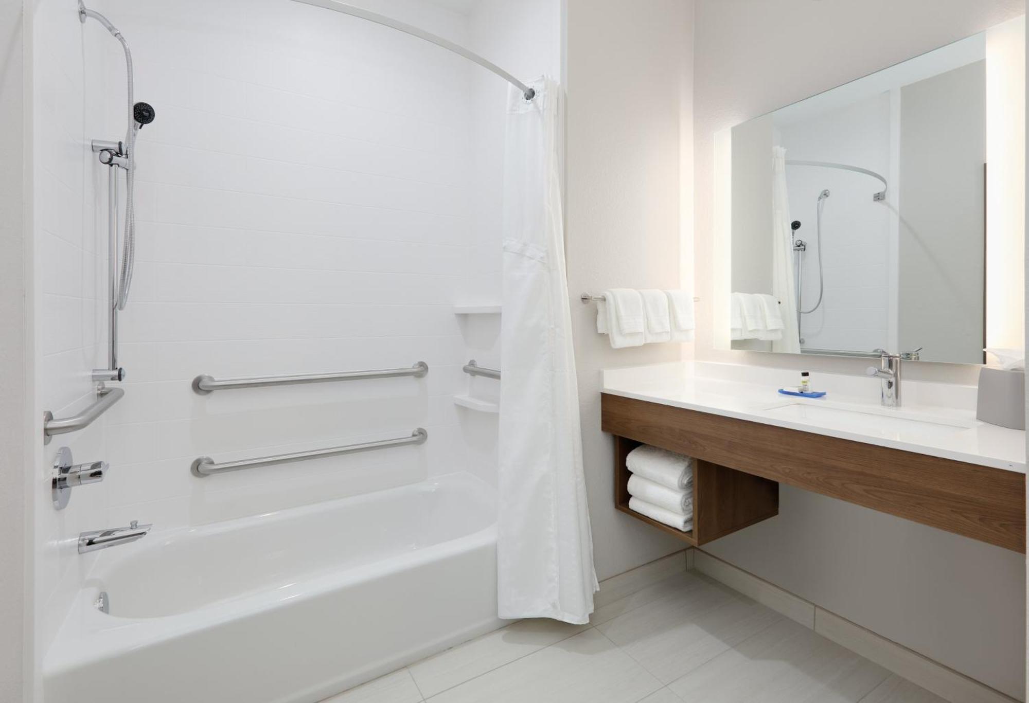 Holiday Inn Express & Suites - Plano - The Colony By Ihg Экстерьер фото